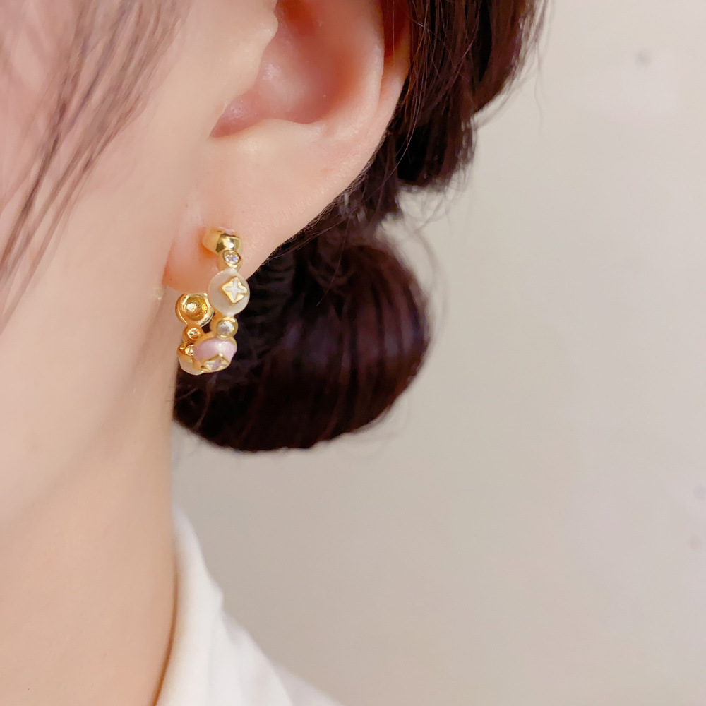 Enameled Floral Cluster Half H - đánh giá và giá Cluster Stud Ear