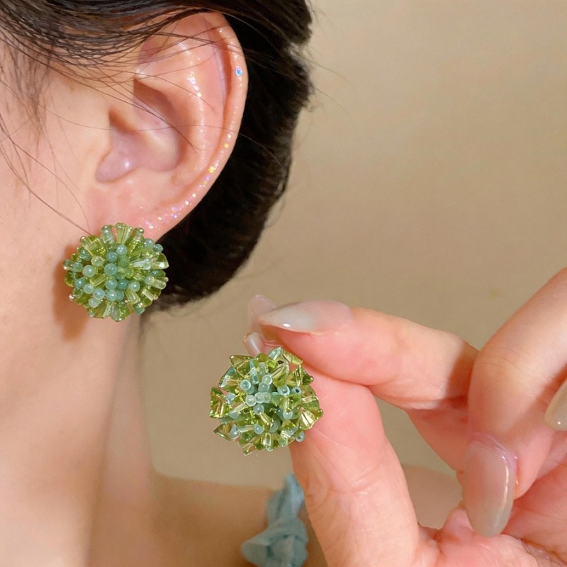 Fresh Handmade Flower Cluster  - đánh giá và giá Cluster Stud Ear