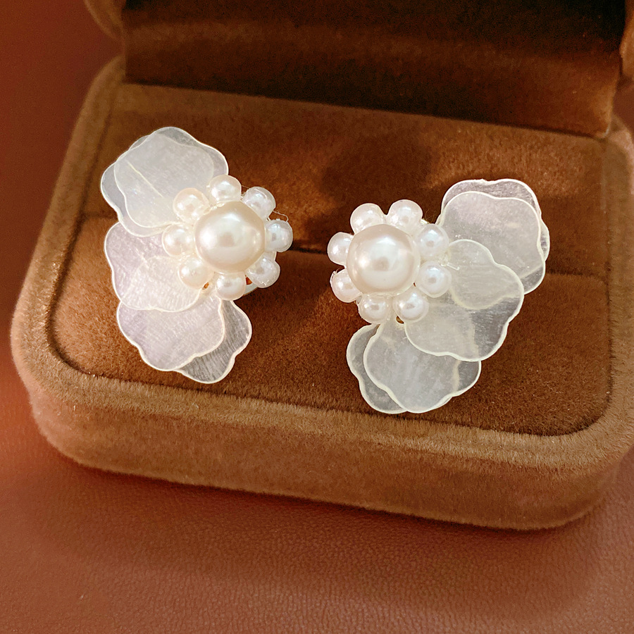 Layered Star-shaped Shell Stud - đánh giá và giá Cluster Stud Ear